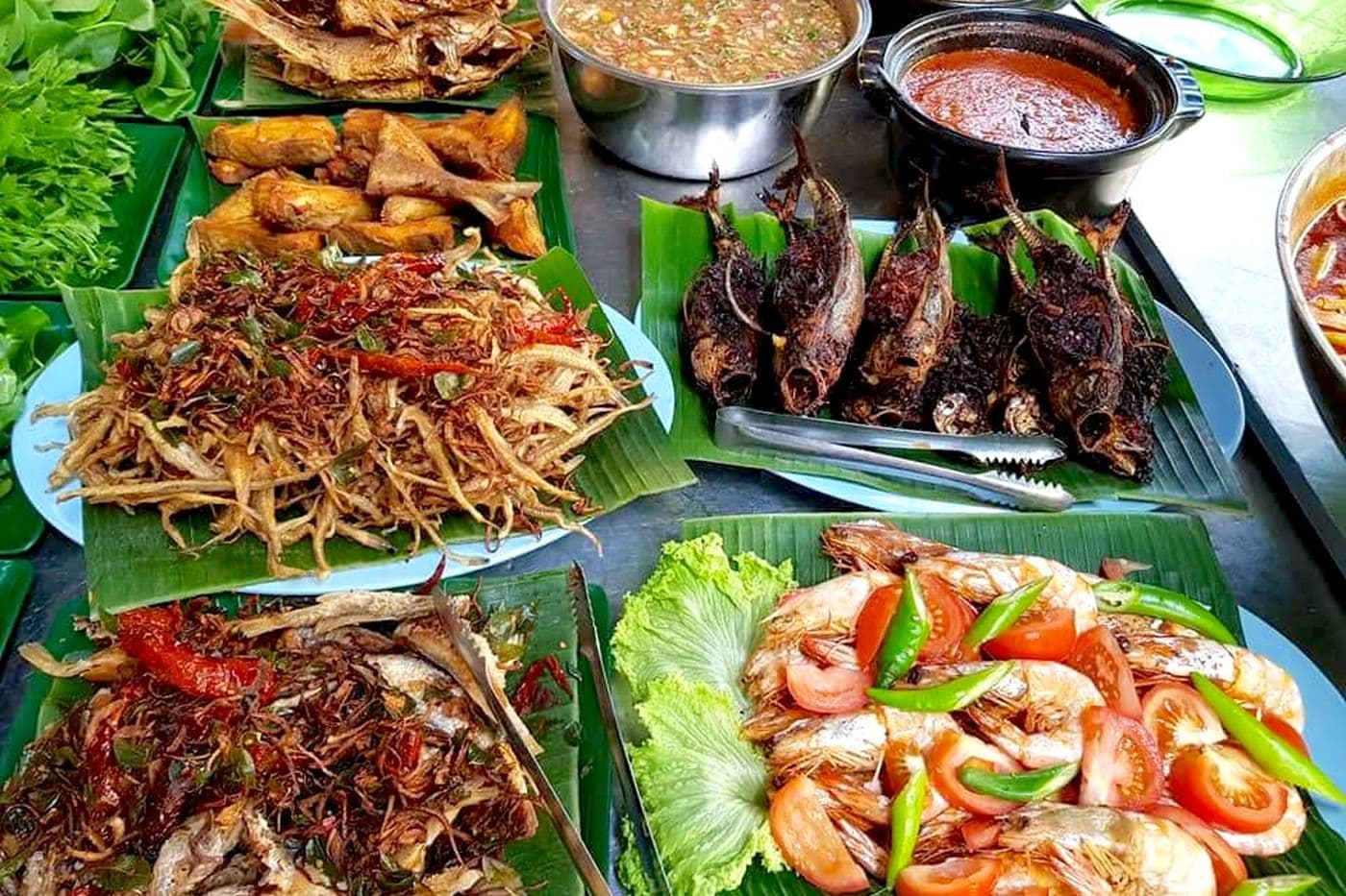 Tour For Foodies