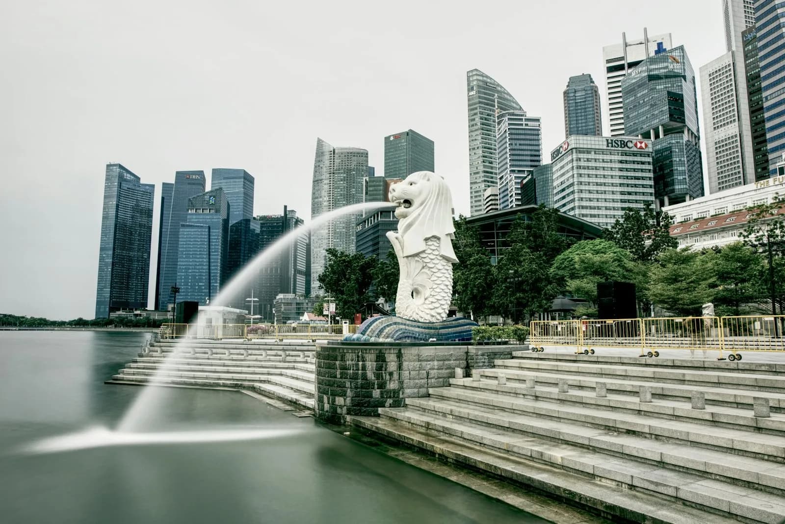 The Marina Bay waterfront in Singapore lit up at night